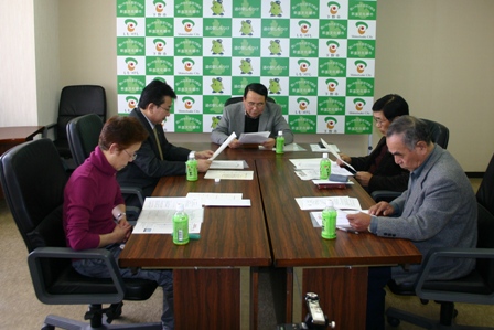 平成23年2月2日大松山ラジオ体操同好会で更なる活動に意欲をにじませている様子の写真 平成23年2月2日大松山ラジオ体操同好会で更なる活動に意欲をにじませている様子の写真
