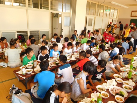 お別れの際の昼食会の写真 お別れの際の昼食会の写真