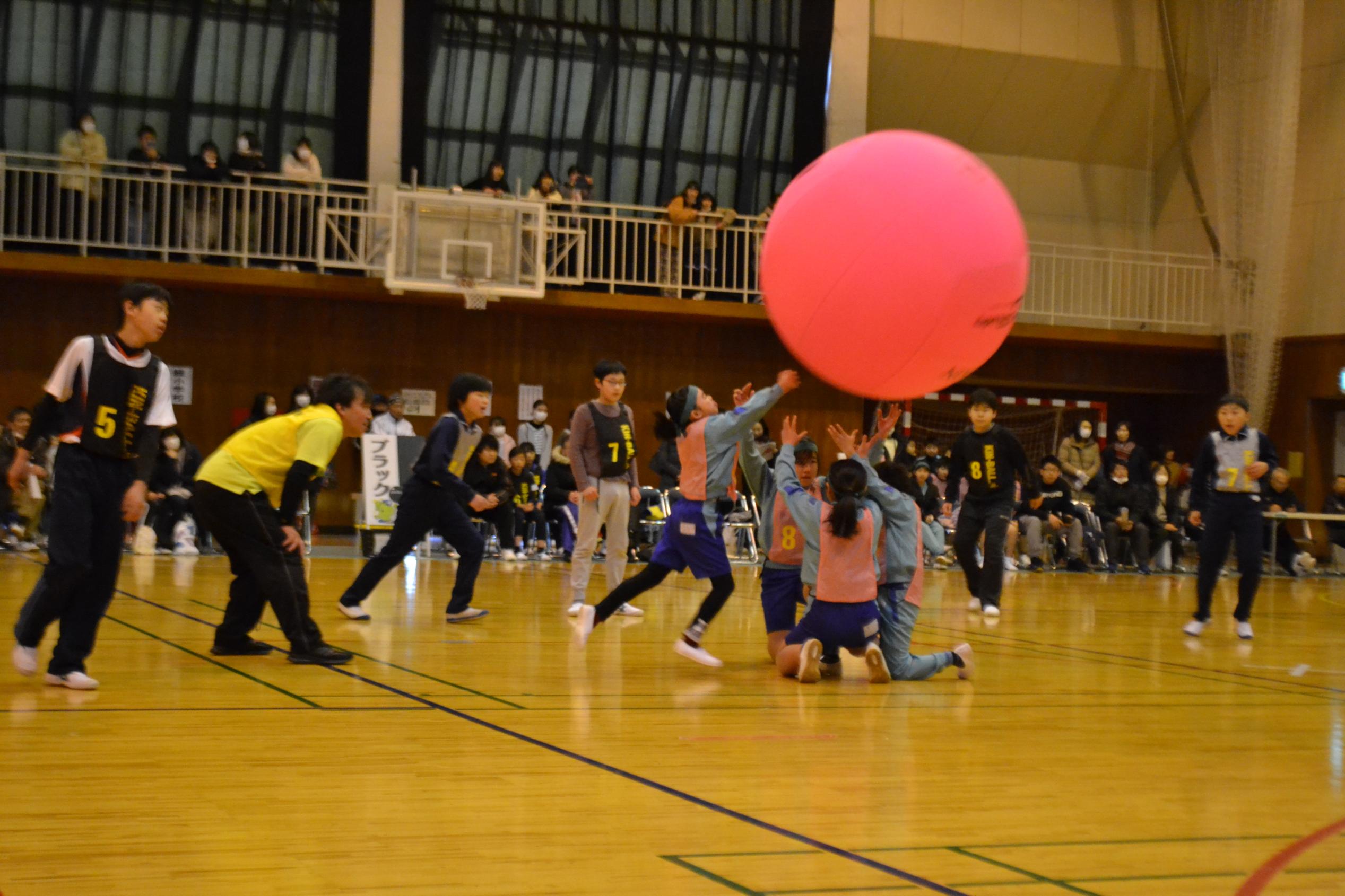 第4回カンピくんカップ市内小学校交流キンボールスポーツ大会が開催されました