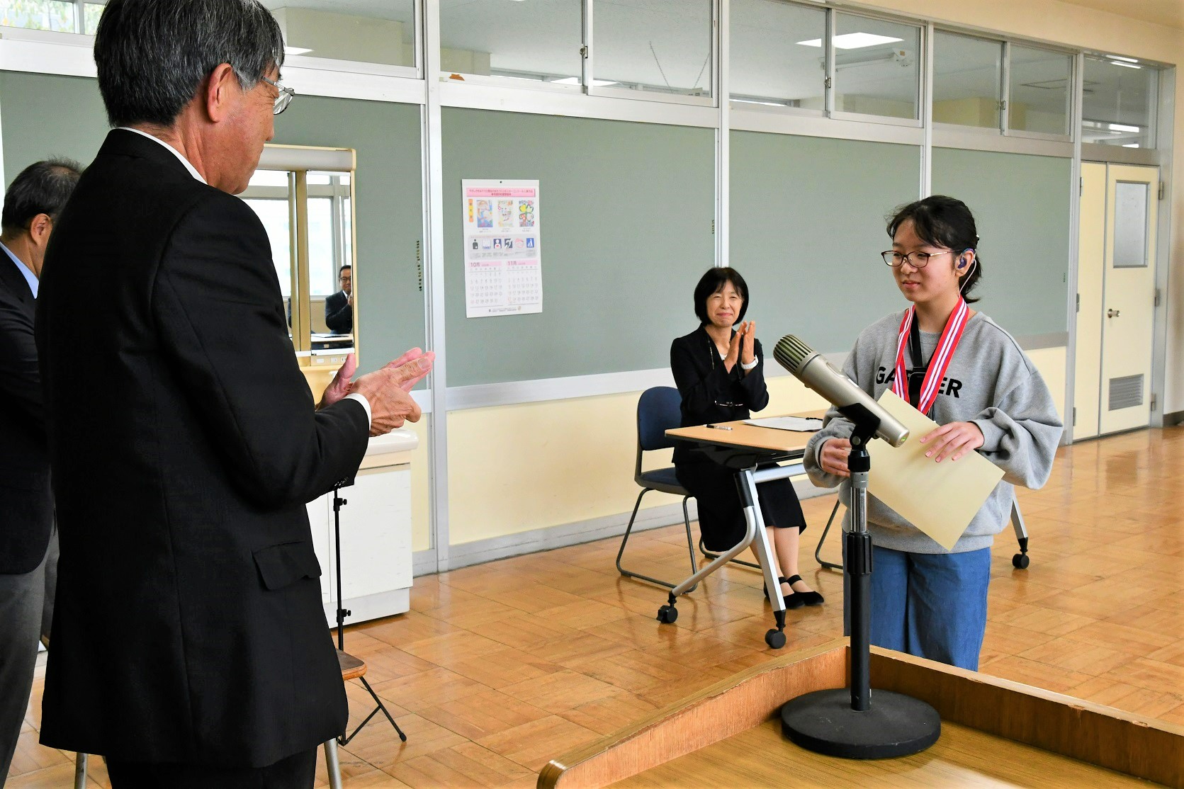 聾学校児童表彰のようす(2) 聾学校児童表彰のようす(2)