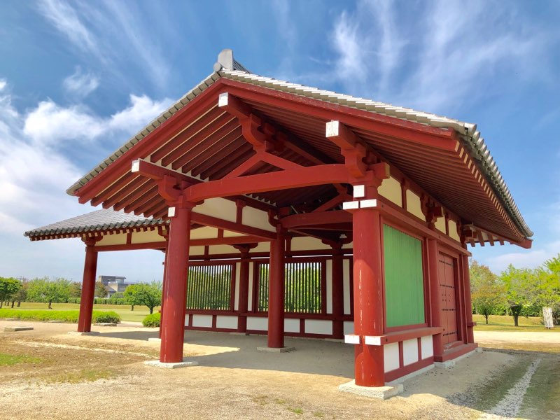 復元回廊（南西より）