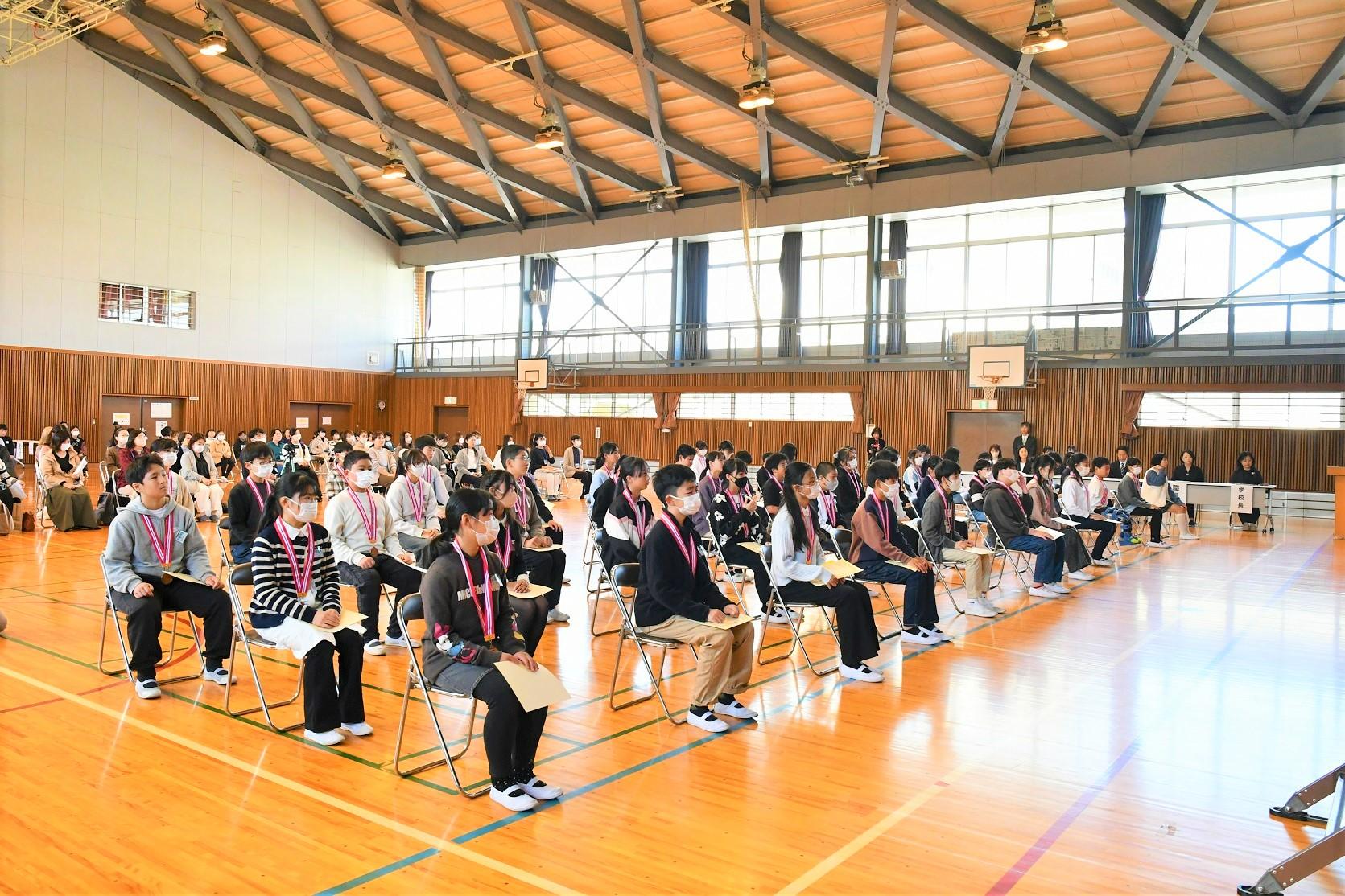 祇園小児童表彰のようす(3) 祇園小児童表彰のようす(3)