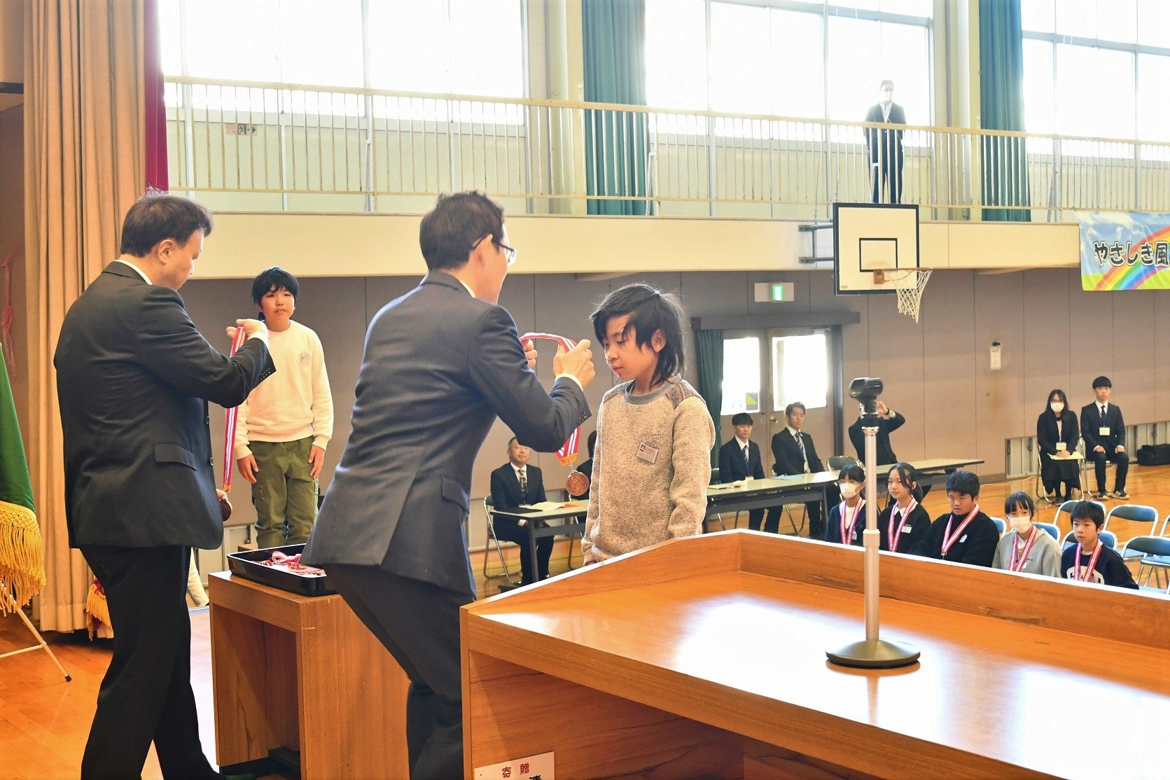 国分寺小児童表彰の様子（1）